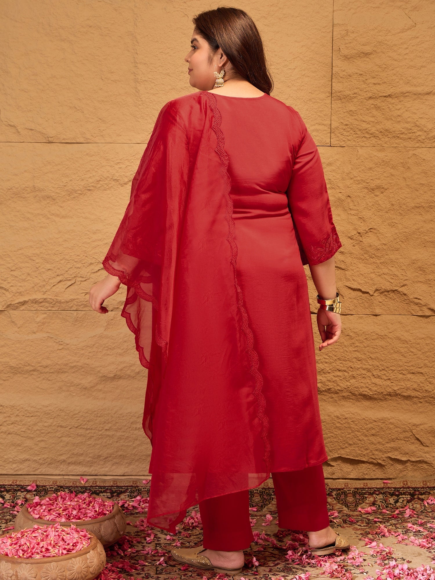 Plus Size Floral Yoke Design Straight Kurta With Trousers & Dupatta - ID