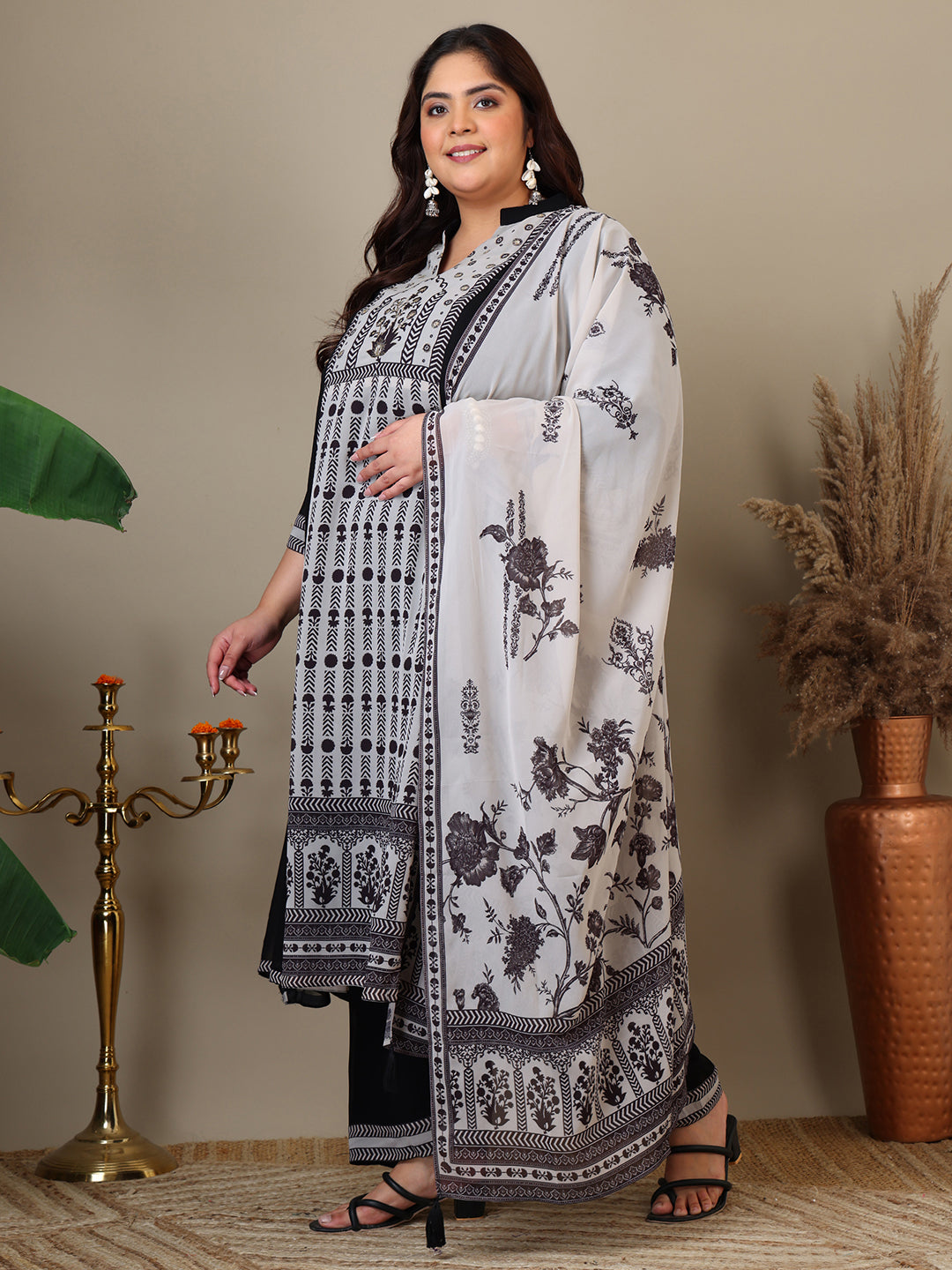 Women Plus Size Ethnic Motifs Printed Kurta with Palazzo & Dupatta - ID