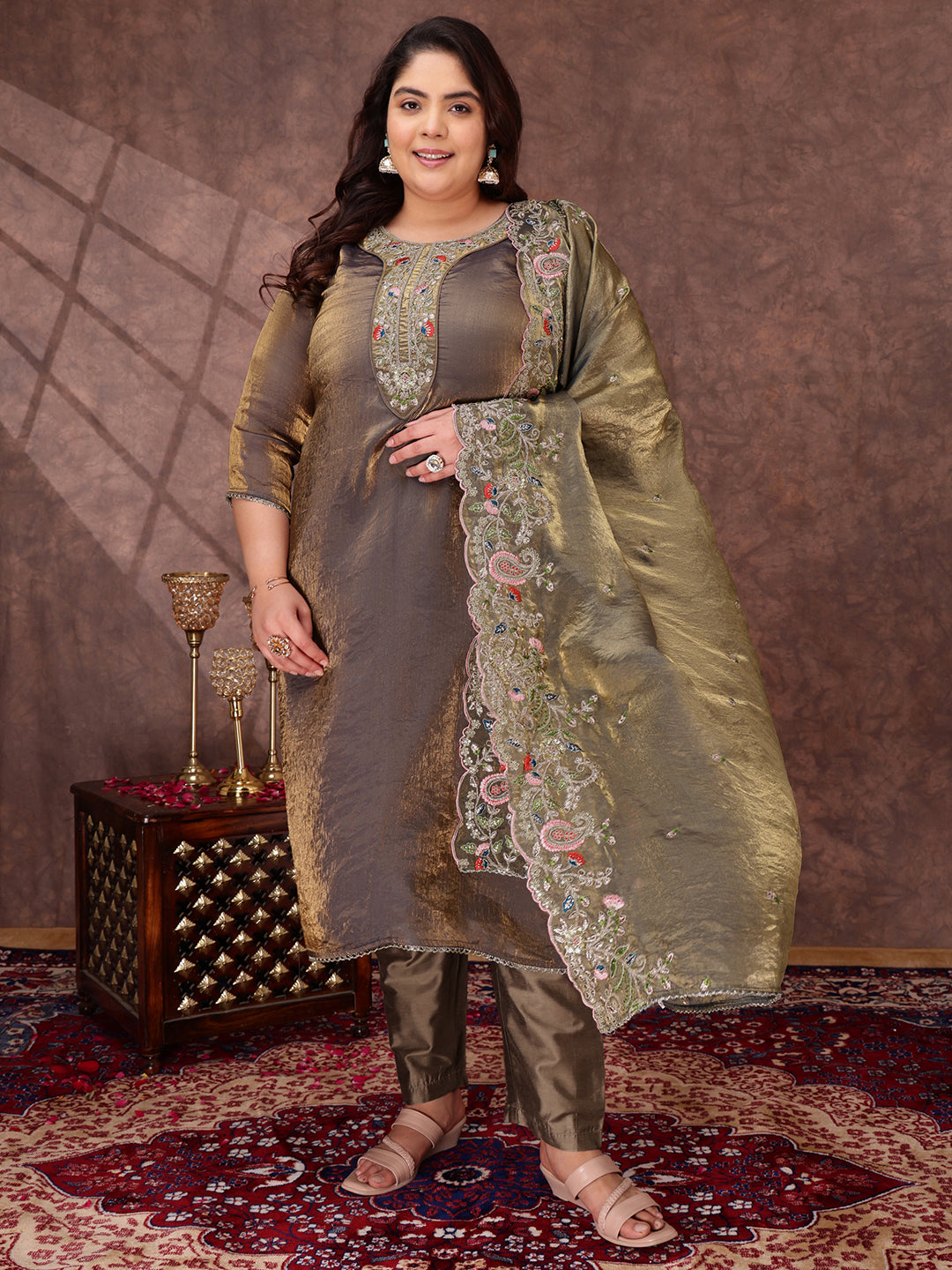 Women Floral Embroidered Regular Kurta with Trousers & With Dupatta - ID