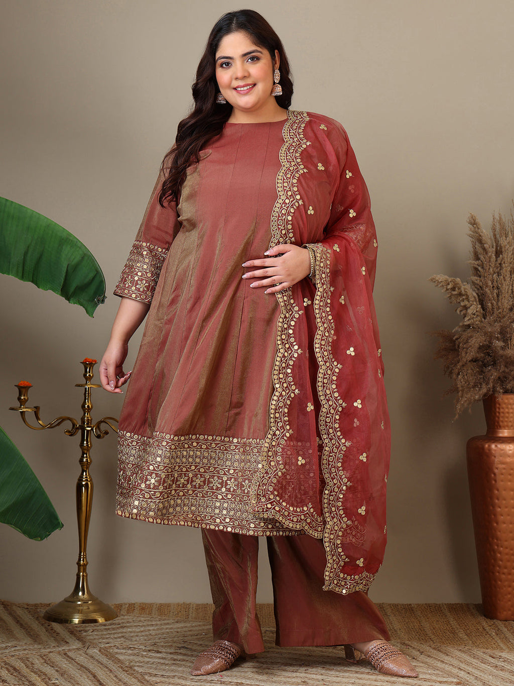 Plus Size Floral Embroidered Sequinned Kurta with Palazzos & Dupatta - ID