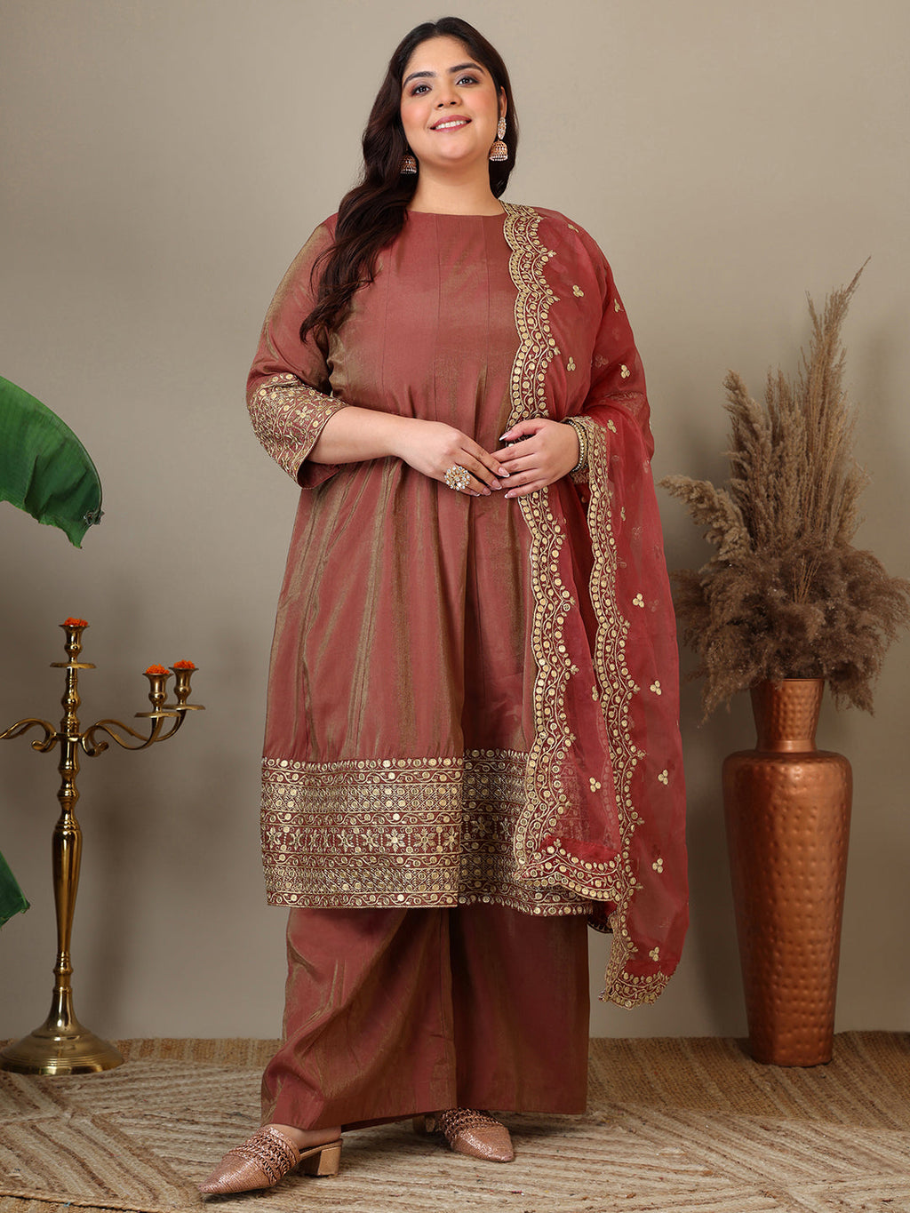Plus Size Floral Embroidered Sequinned Kurta with Palazzos & Dupatta - ID