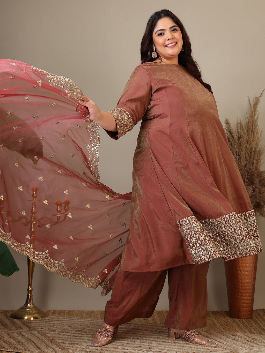 Plus Size Floral Embroidered Sequinned Kurta with Palazzos & Dupatta - ID