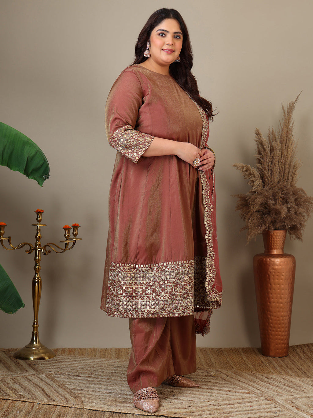 Plus Size Floral Embroidered Sequinned Kurta with Palazzos & Dupatta - ID