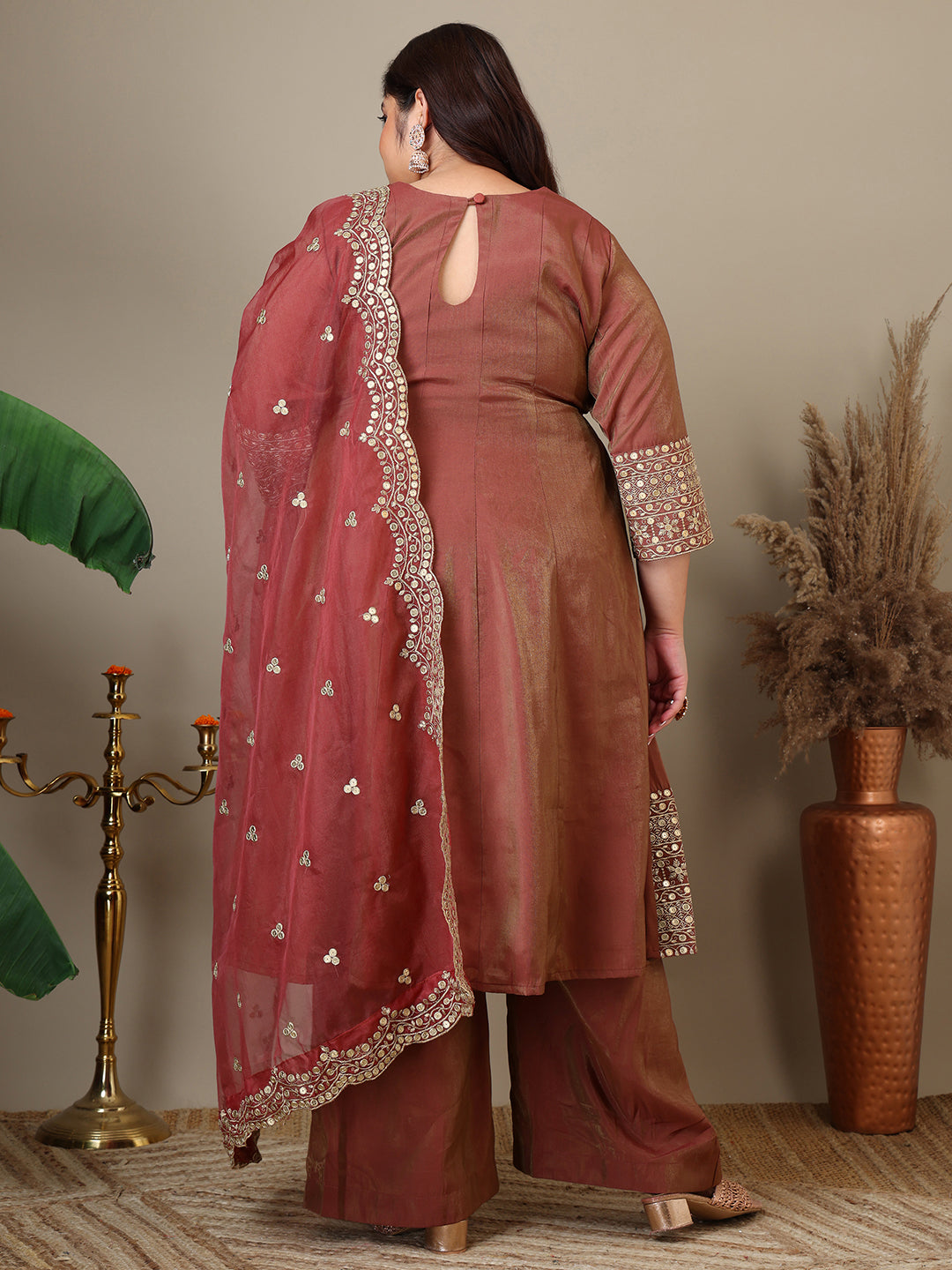 Plus Size Floral Embroidered Sequinned Kurta with Palazzos & Dupatta - ID
