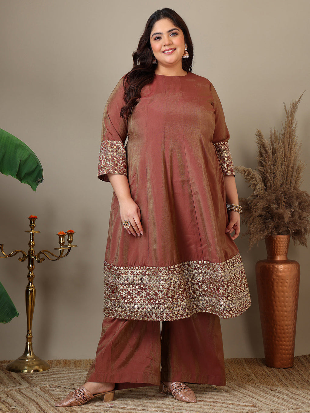 Plus Size Floral Embroidered Sequinned Kurta with Palazzos & Dupatta - ID