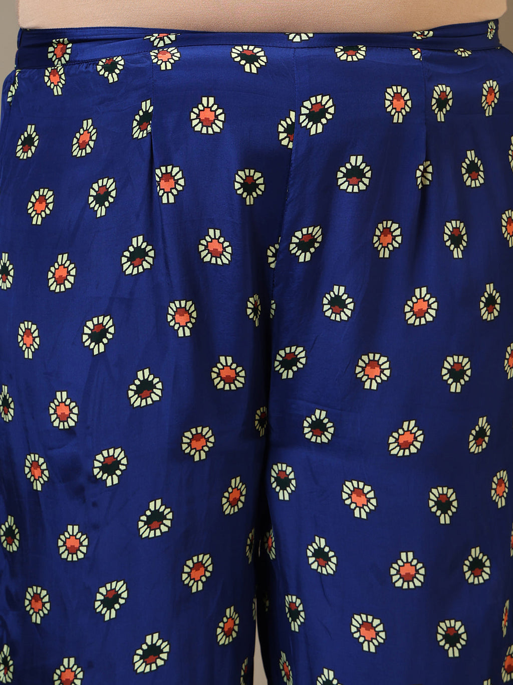 Women Plus Size Floral Printed Kurta with Palazzos & Dupatta - ID