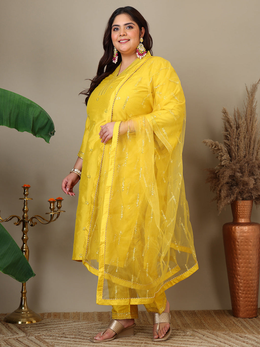 Women Floral Embroidered Regular Sequinned Kurta with Trousers & Dupatta - ID