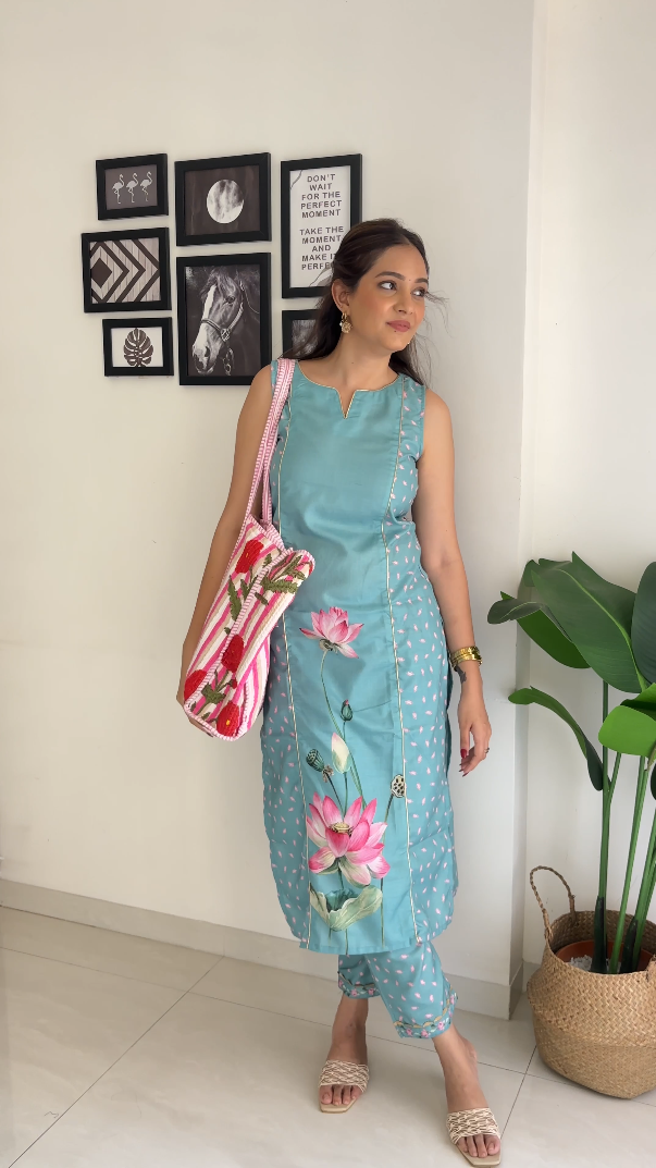 Floral Printed Panelled Gotta Patti Kurta with Trousers-AH