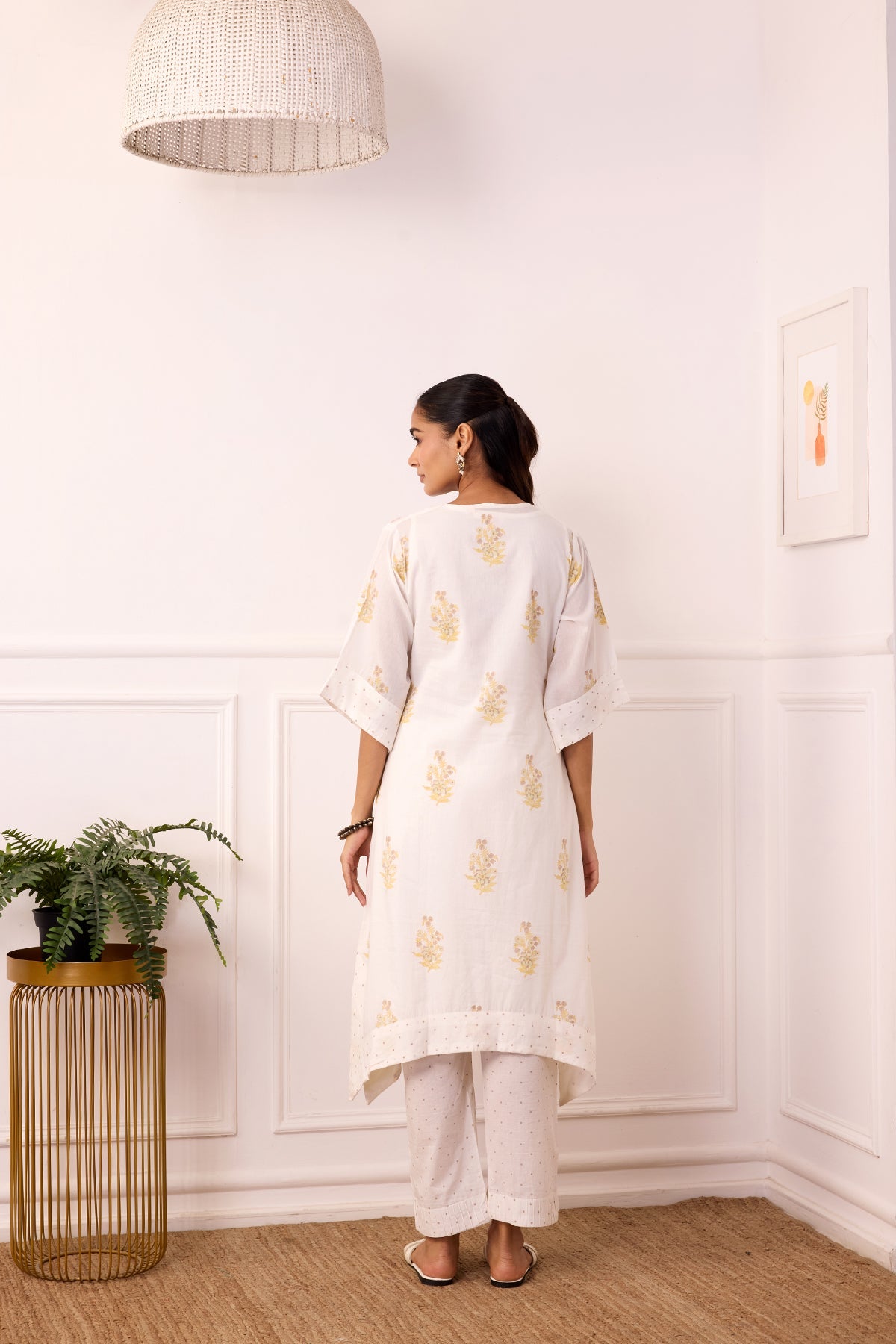 Ambarsariya White Kurta & Pant Set of 2-FL