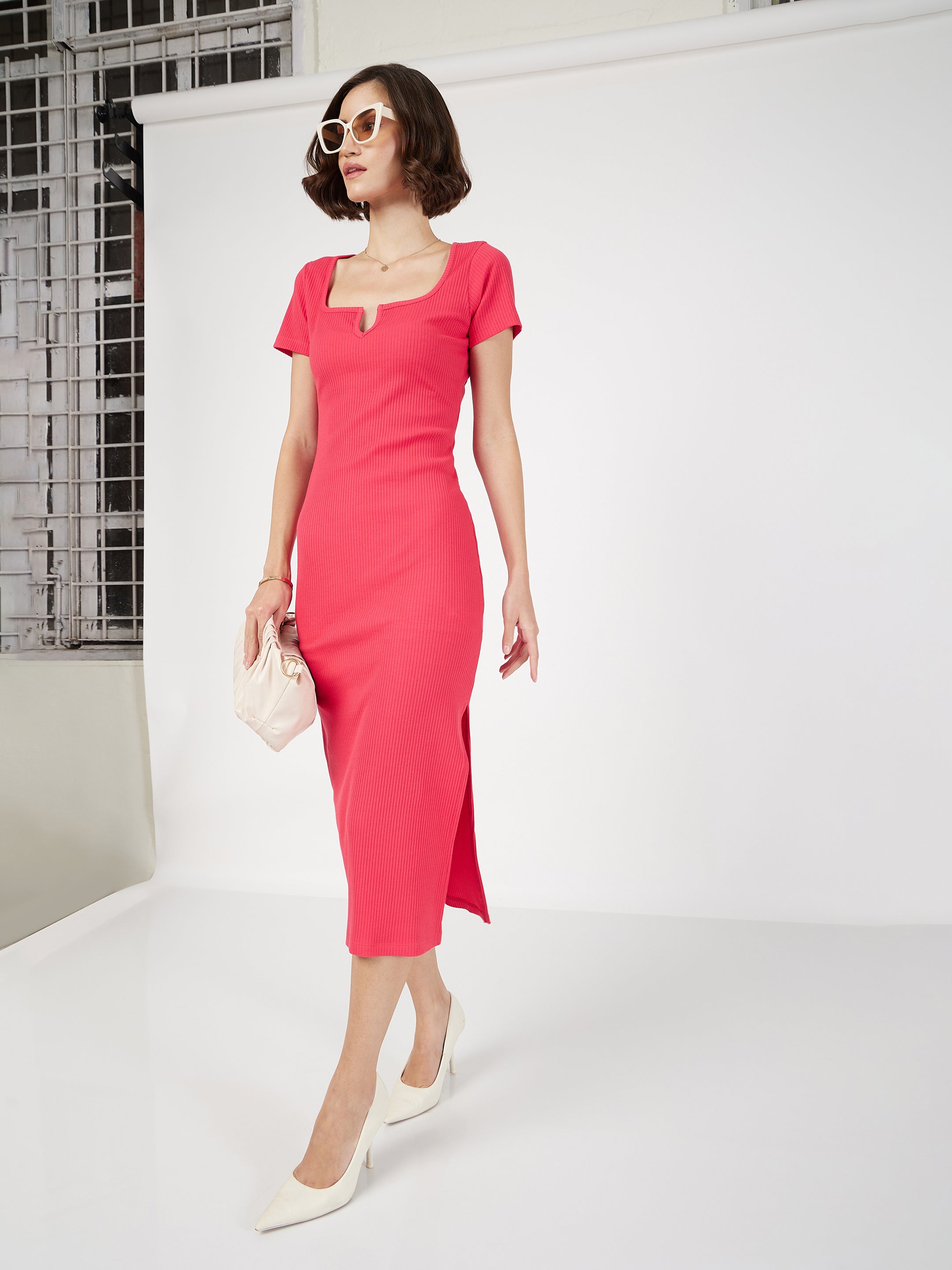 Women Magenta Rib V-Neck Midi Dress