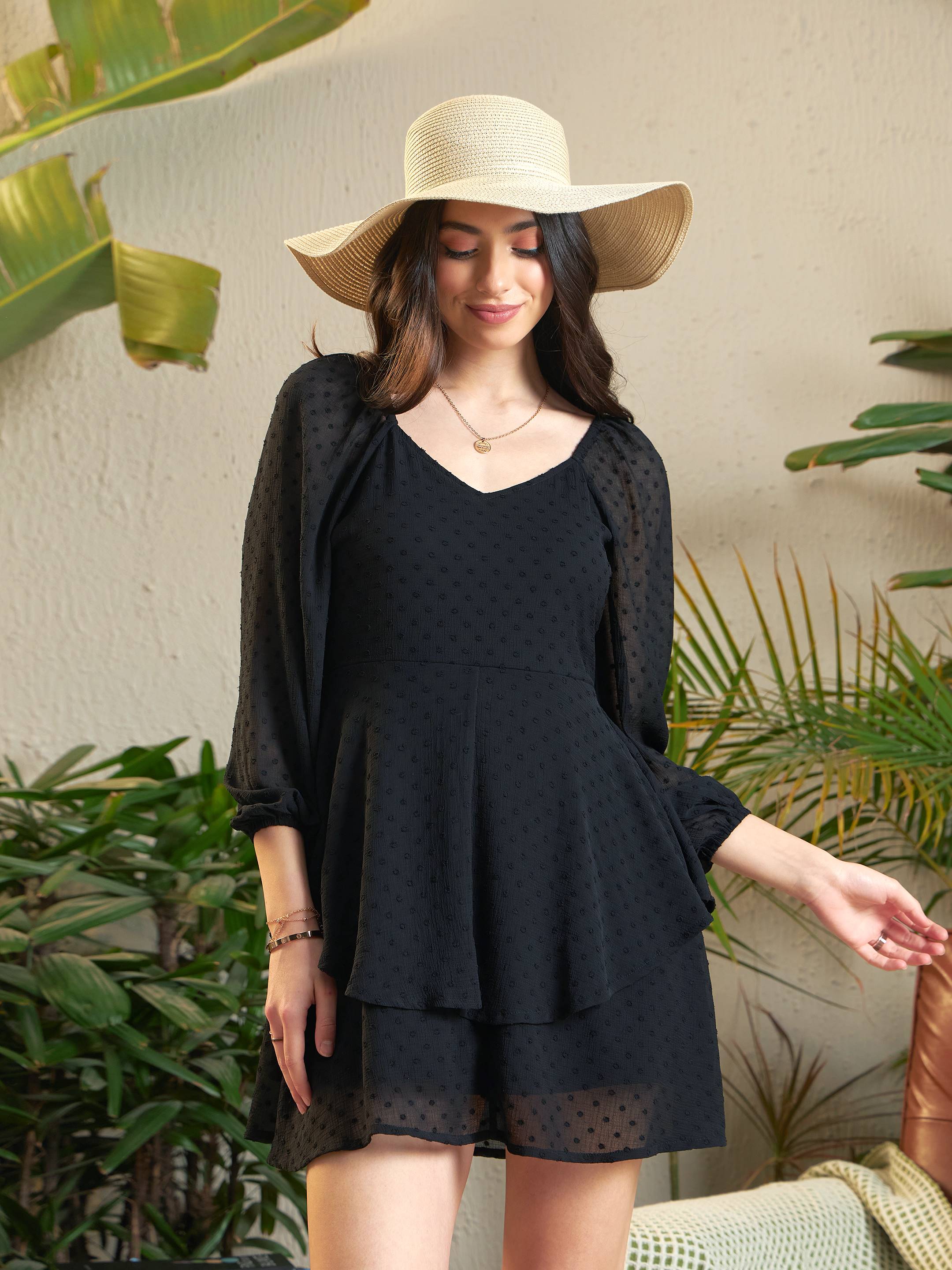 Women Black Dobby Sweetheart Neck Layered Hem Dress