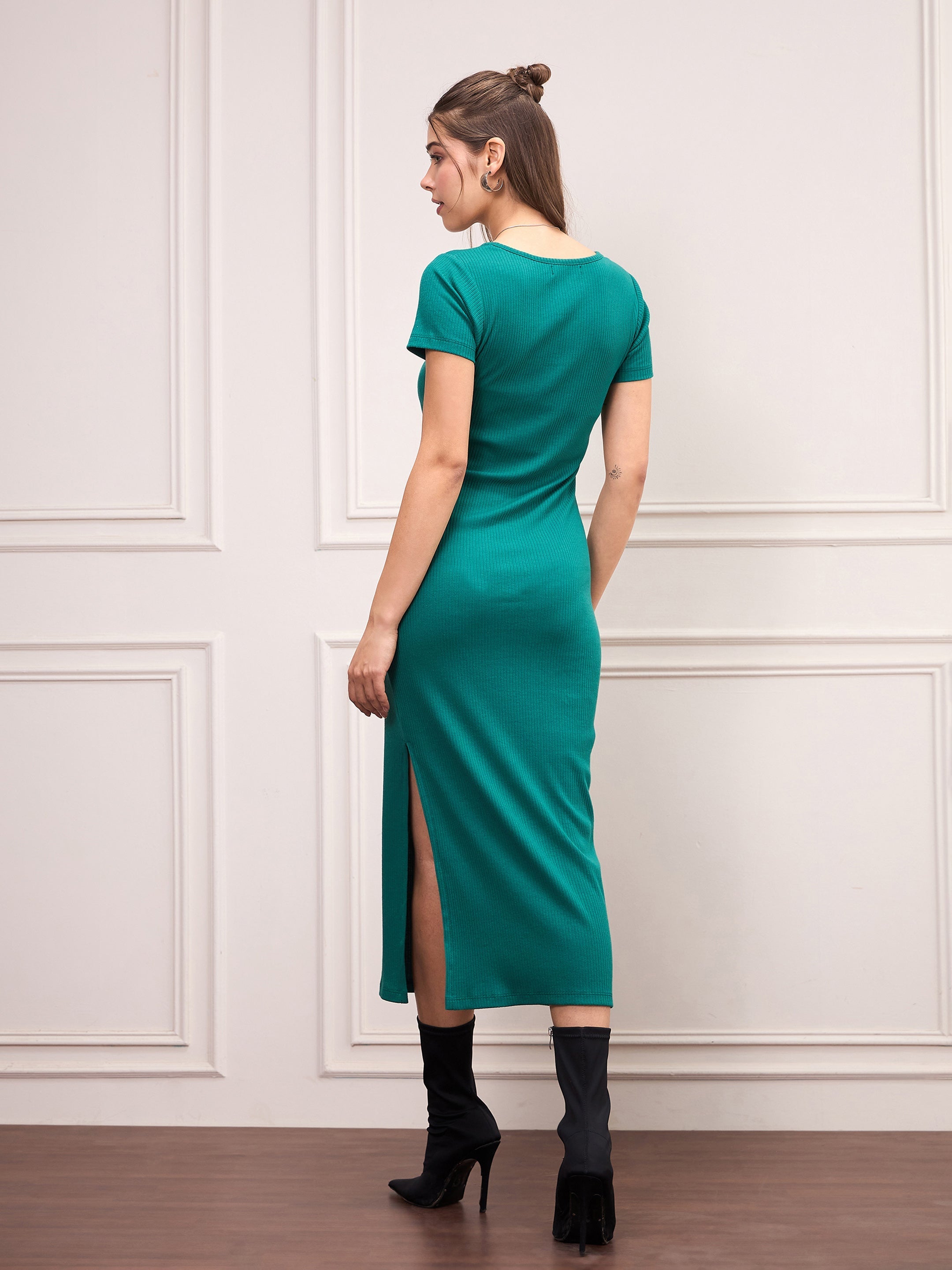 Women Bottle Green Rib V-Neck Midi Dress