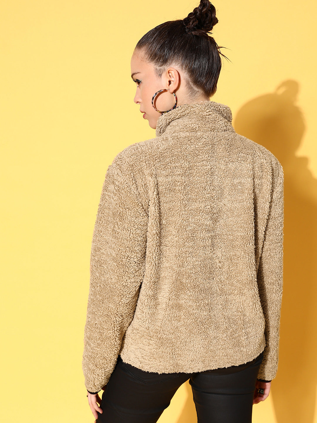 Women Beige Faux Fur Contrast Piping Jacket