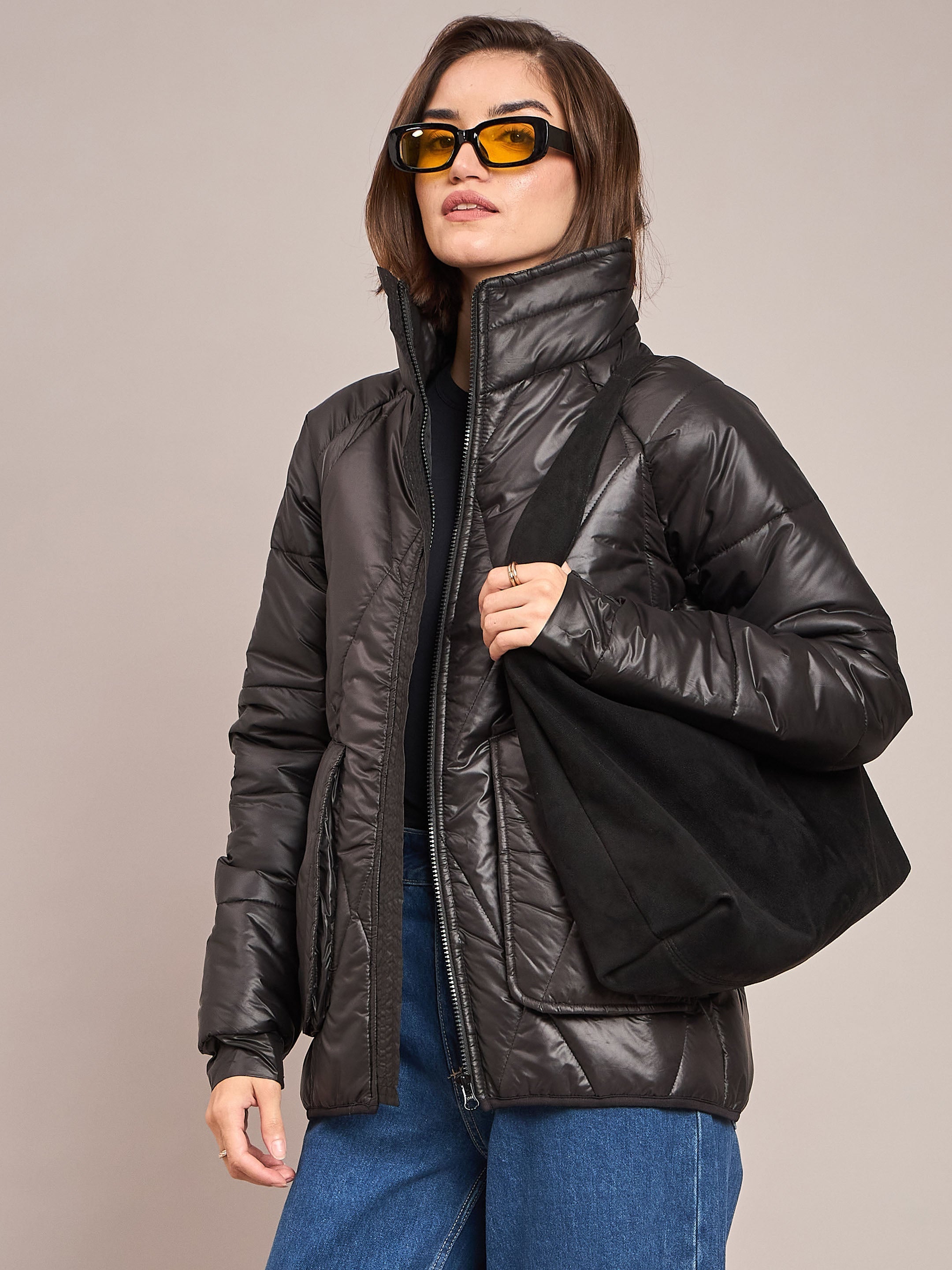 Women Black High Neck Diamond Quilt Puffer Jacket