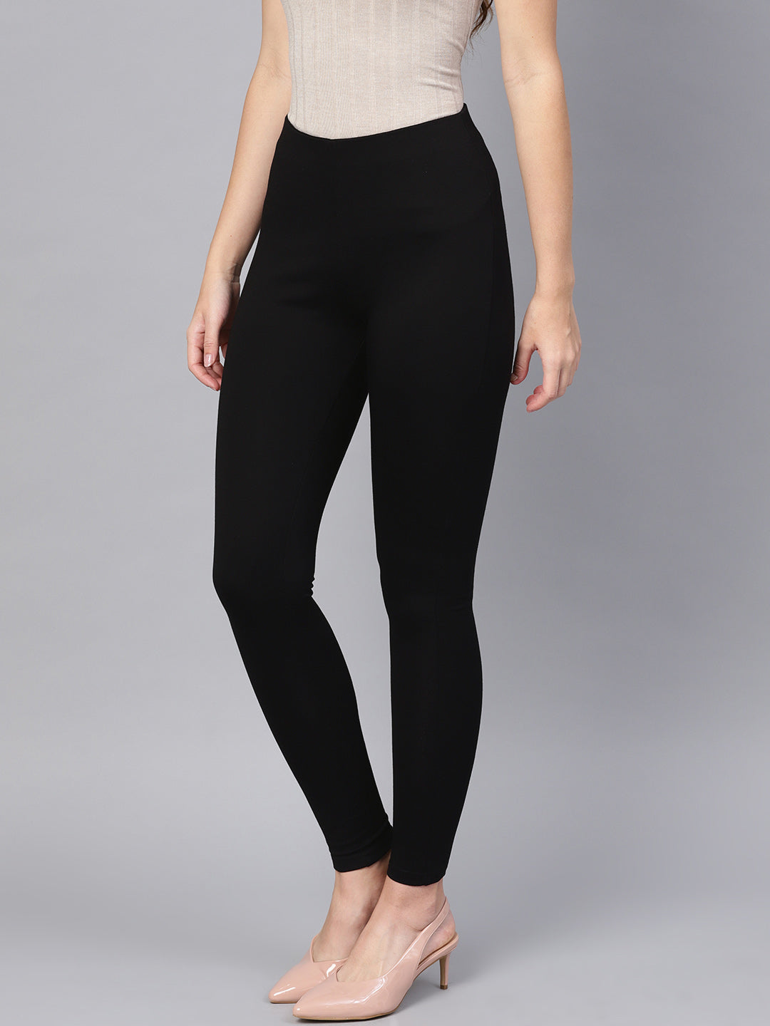 Black Knitted Slim Jeggings