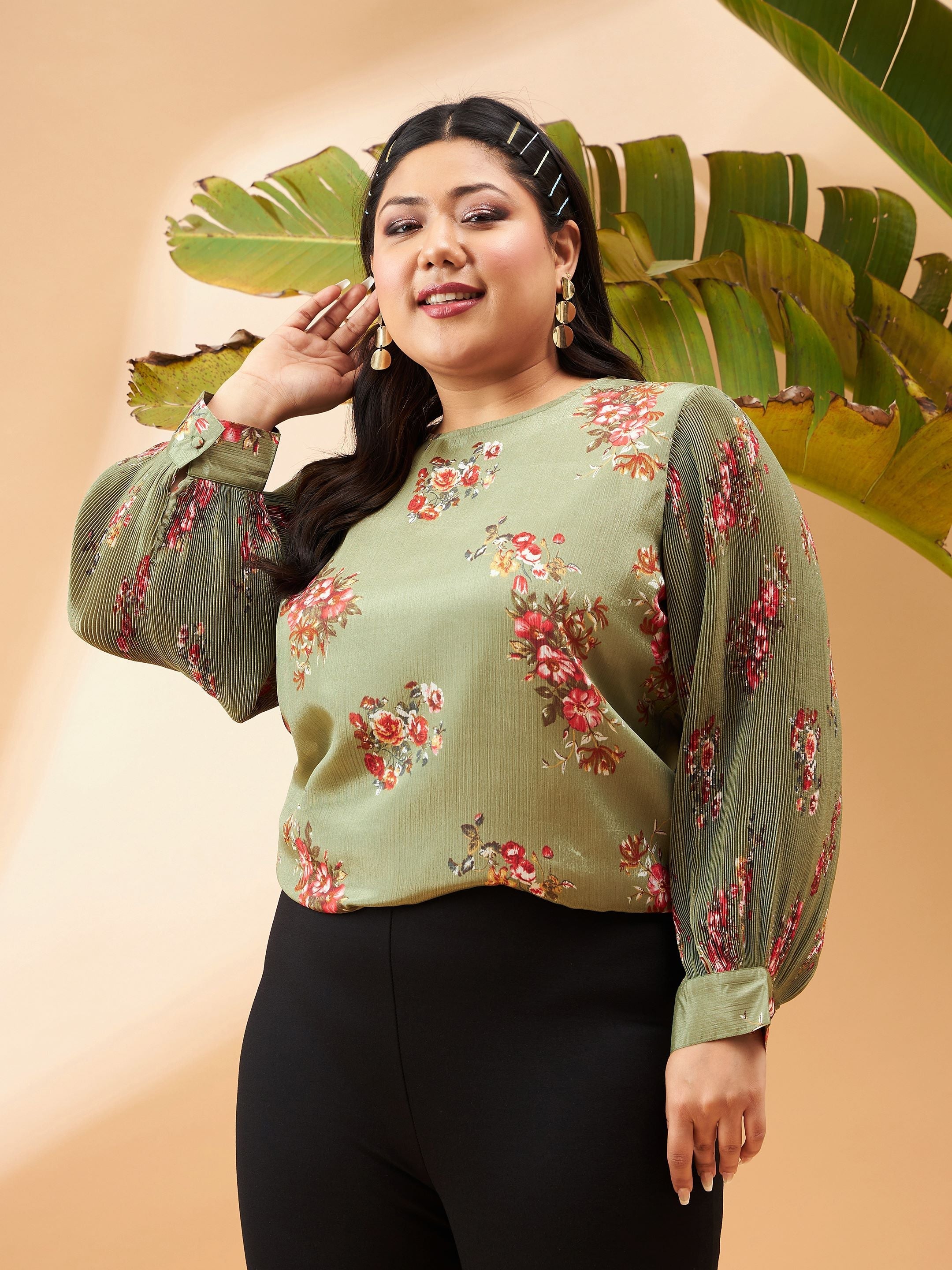 Women Green Floral Pleated Detail Top