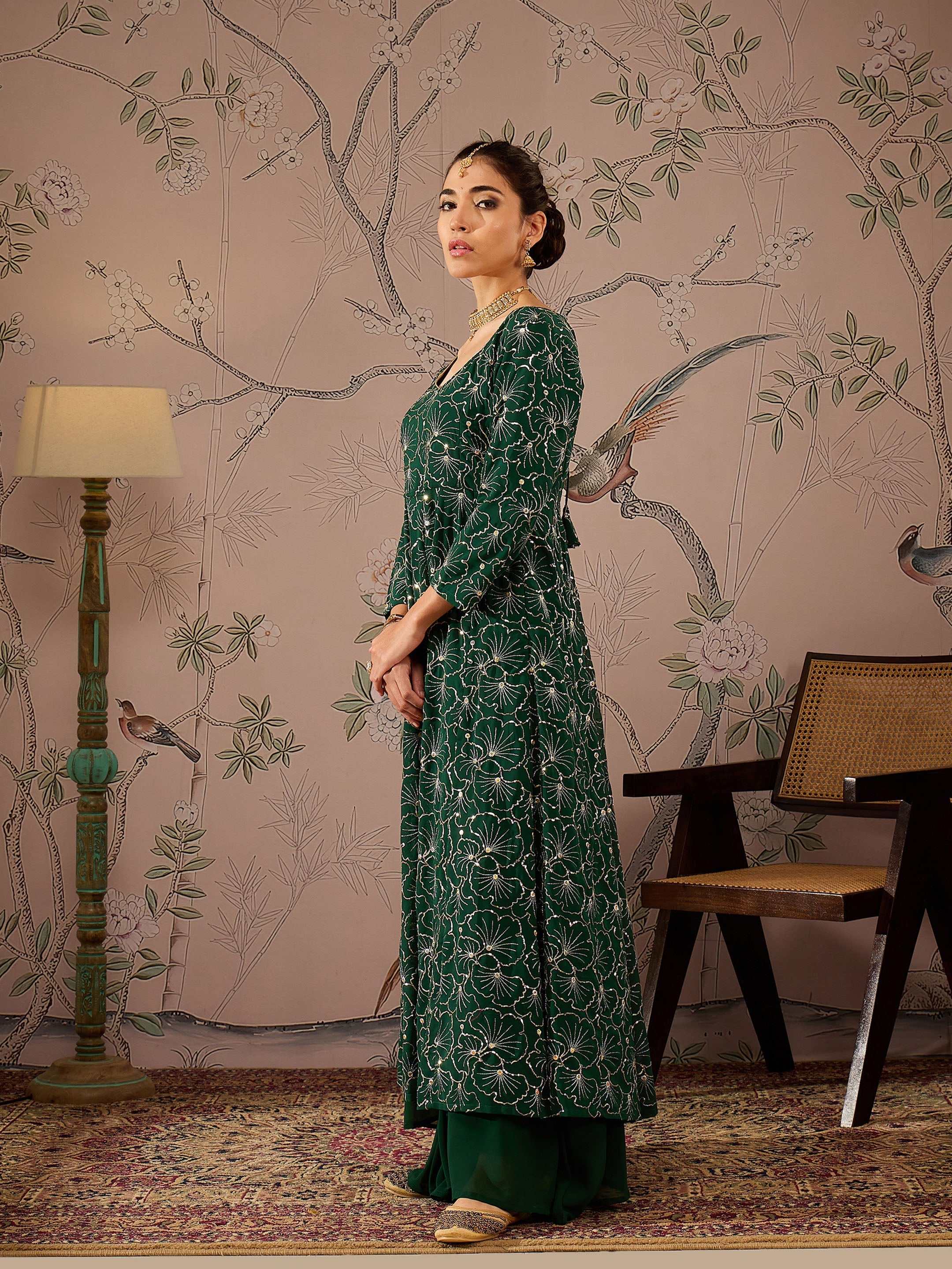 Women Emerald Green Sequins Sweetheart Neck Kurta