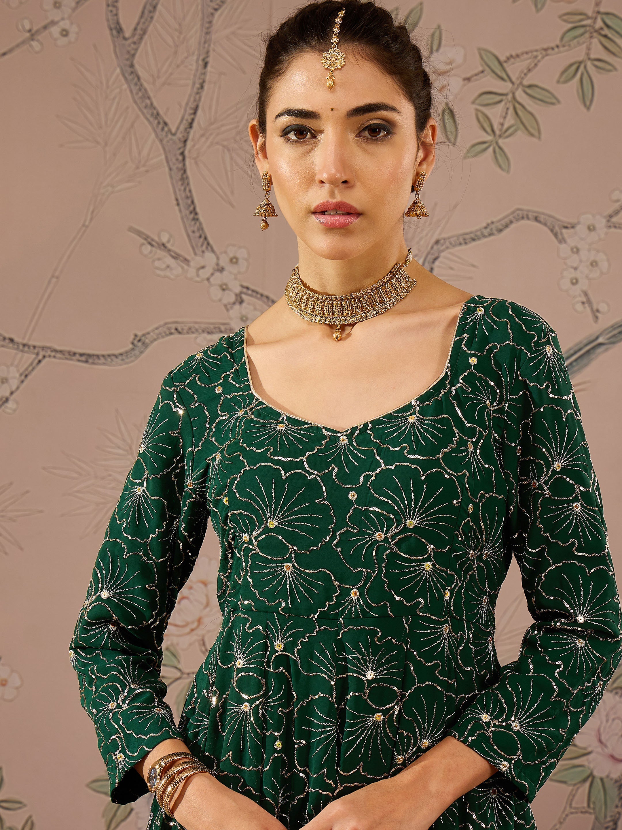 Women Emerald Green Sequins Sweetheart Neck Kurta