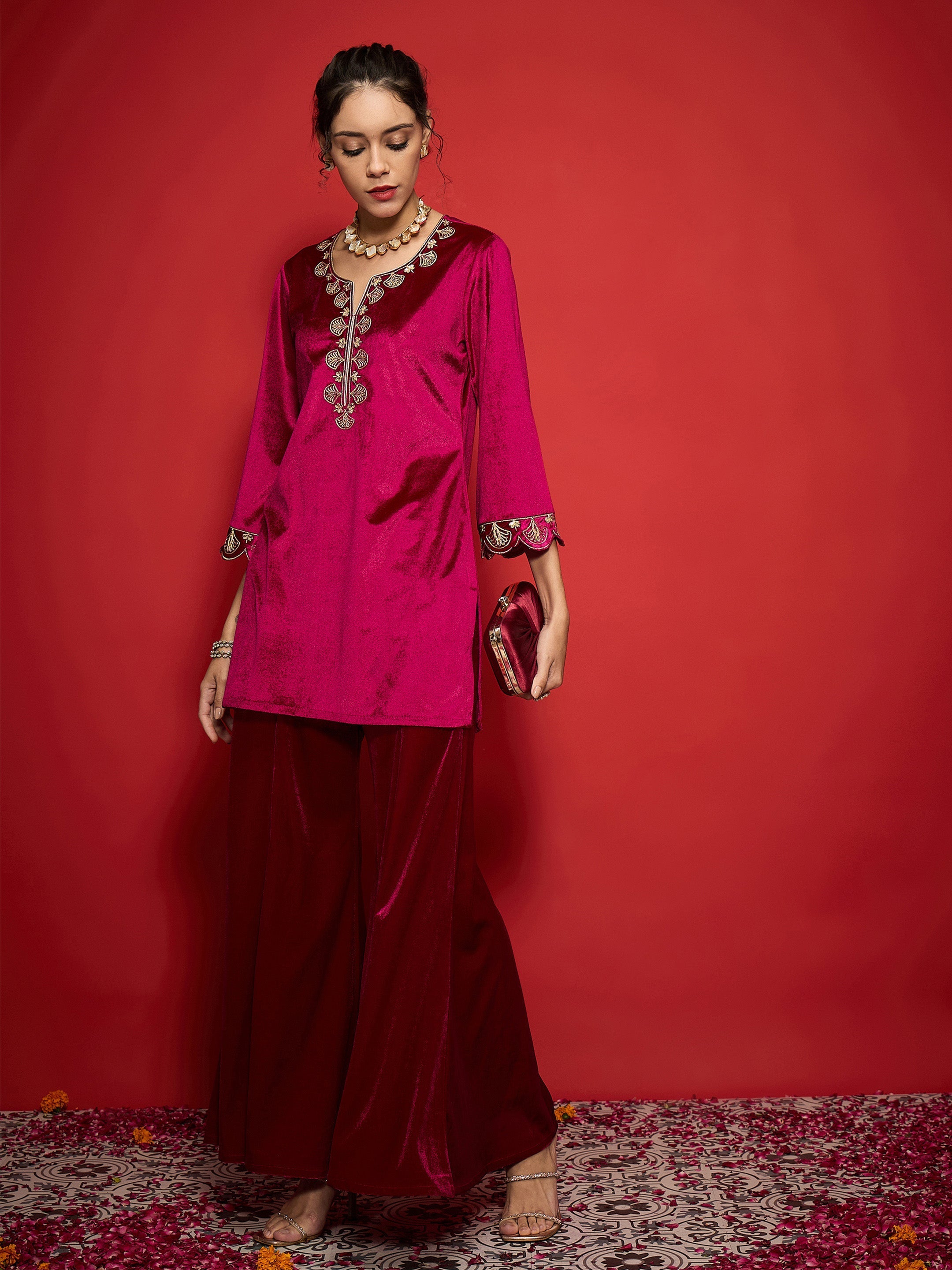 Women Fuchsia Velvet Placket Emb Short Kurta With Palazzos