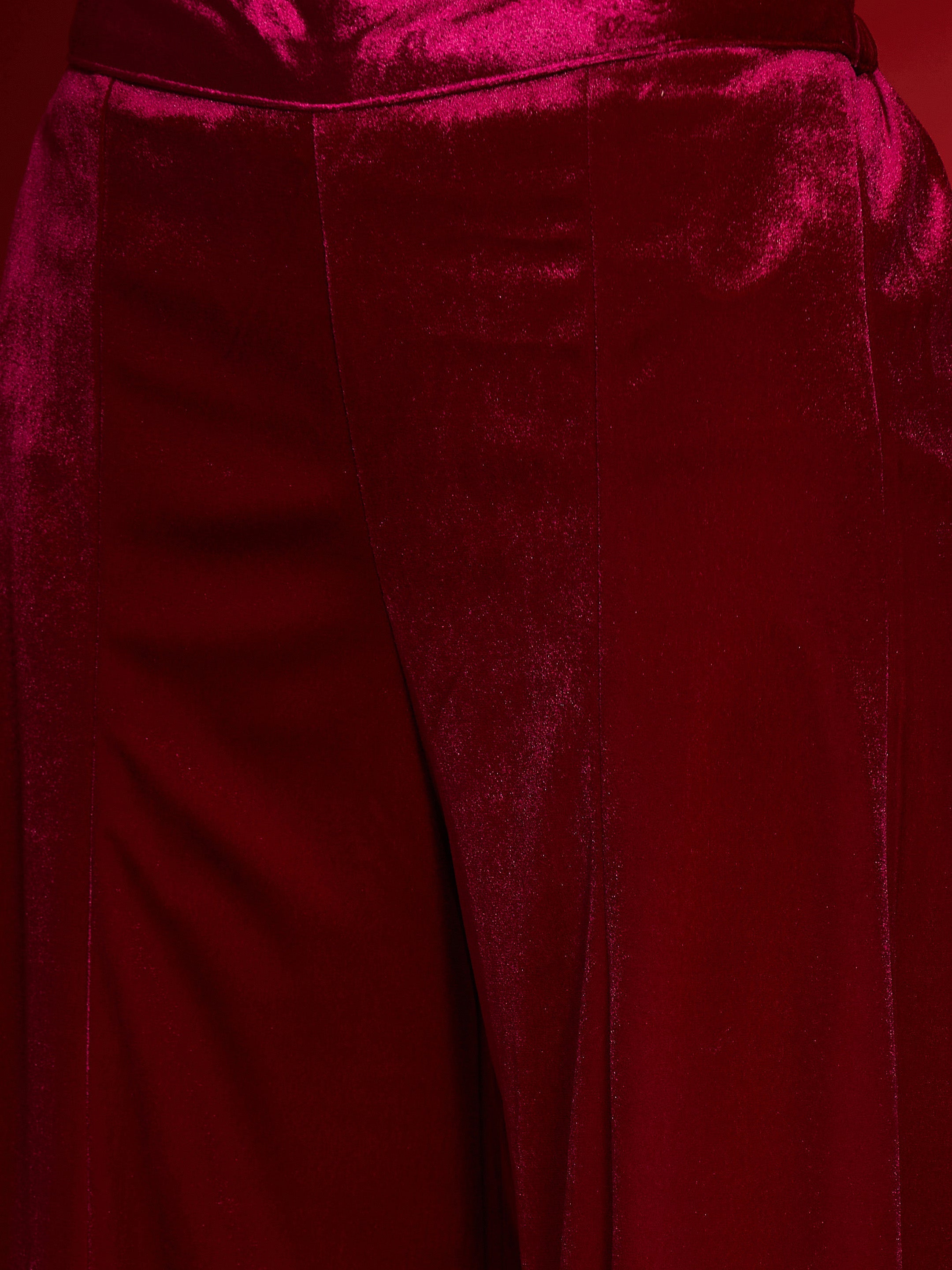 Women Fuchsia Velvet Placket Emb Short Kurta With Palazzos