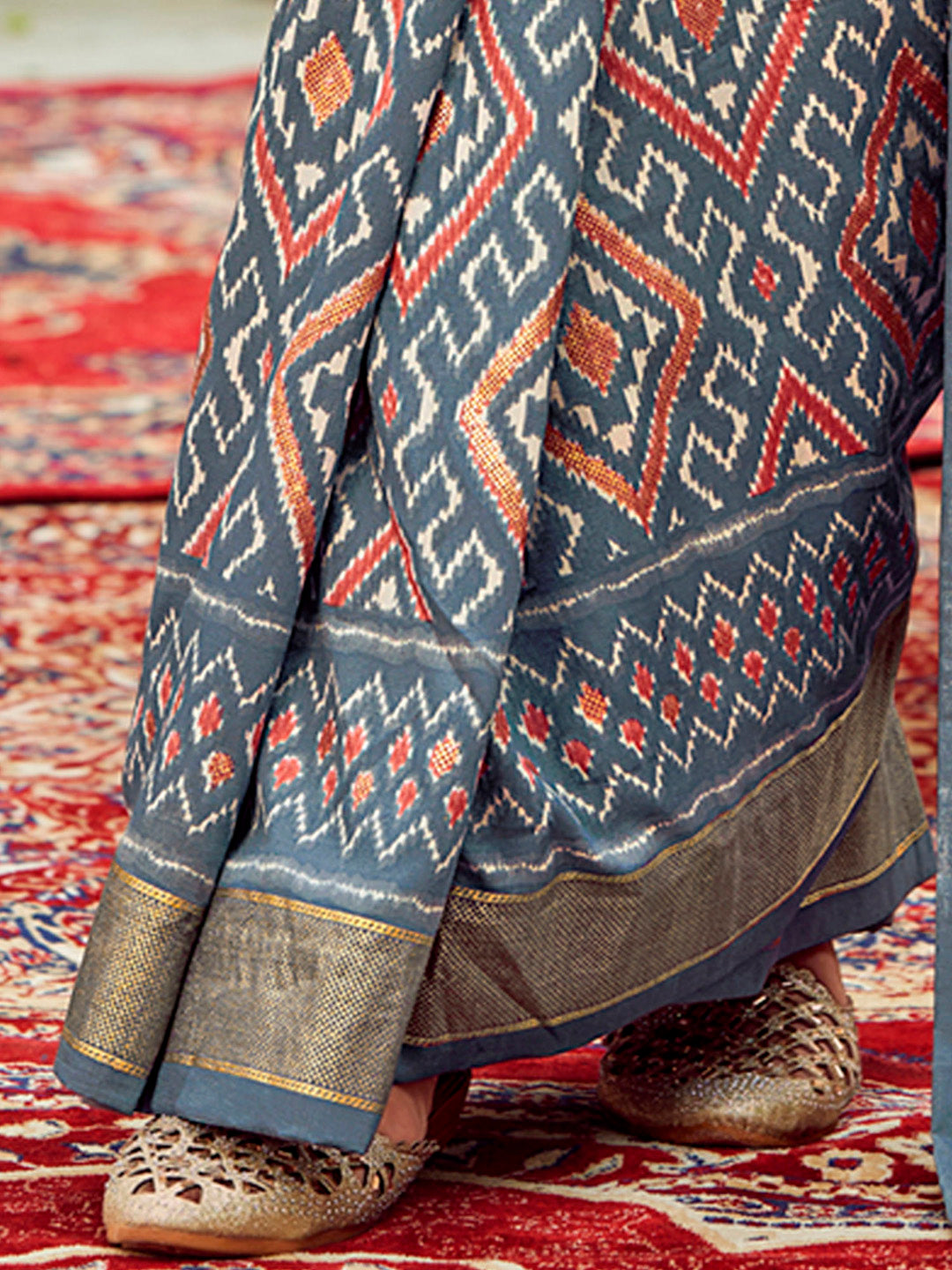 Tussar Silk Grey Printed Designer Saree With Blouse
