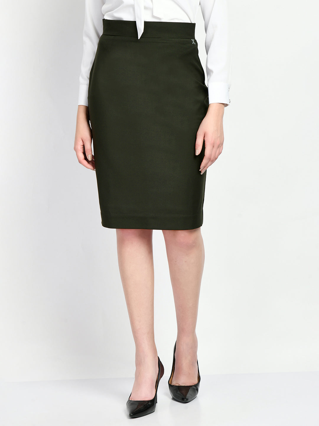 Exude Integrity Solid Pencil Skirt