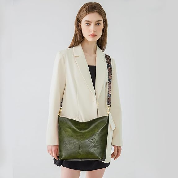 Green Light Weight Pu Leather Sling Bag For Women