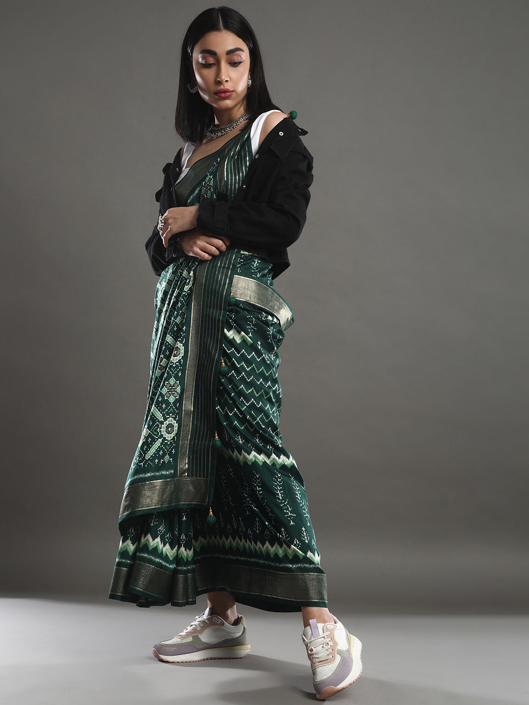 Silk Blend Dark Green Woven Design Designer Saree With Blouse