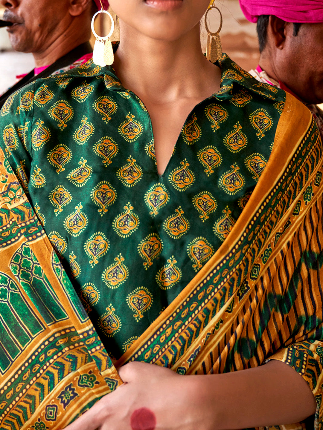 Viscose Silk Mustard Printed Designer Saree With Blouse
