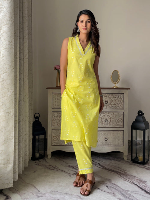 Floral Printed Pure Cotton Kurta with Trousers-AH