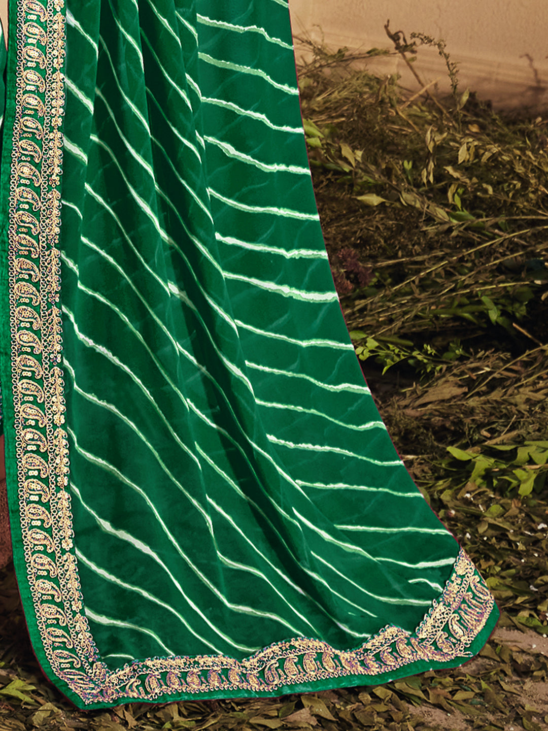 Georgette Green Zari Embroidered Designer Saree With Blouse