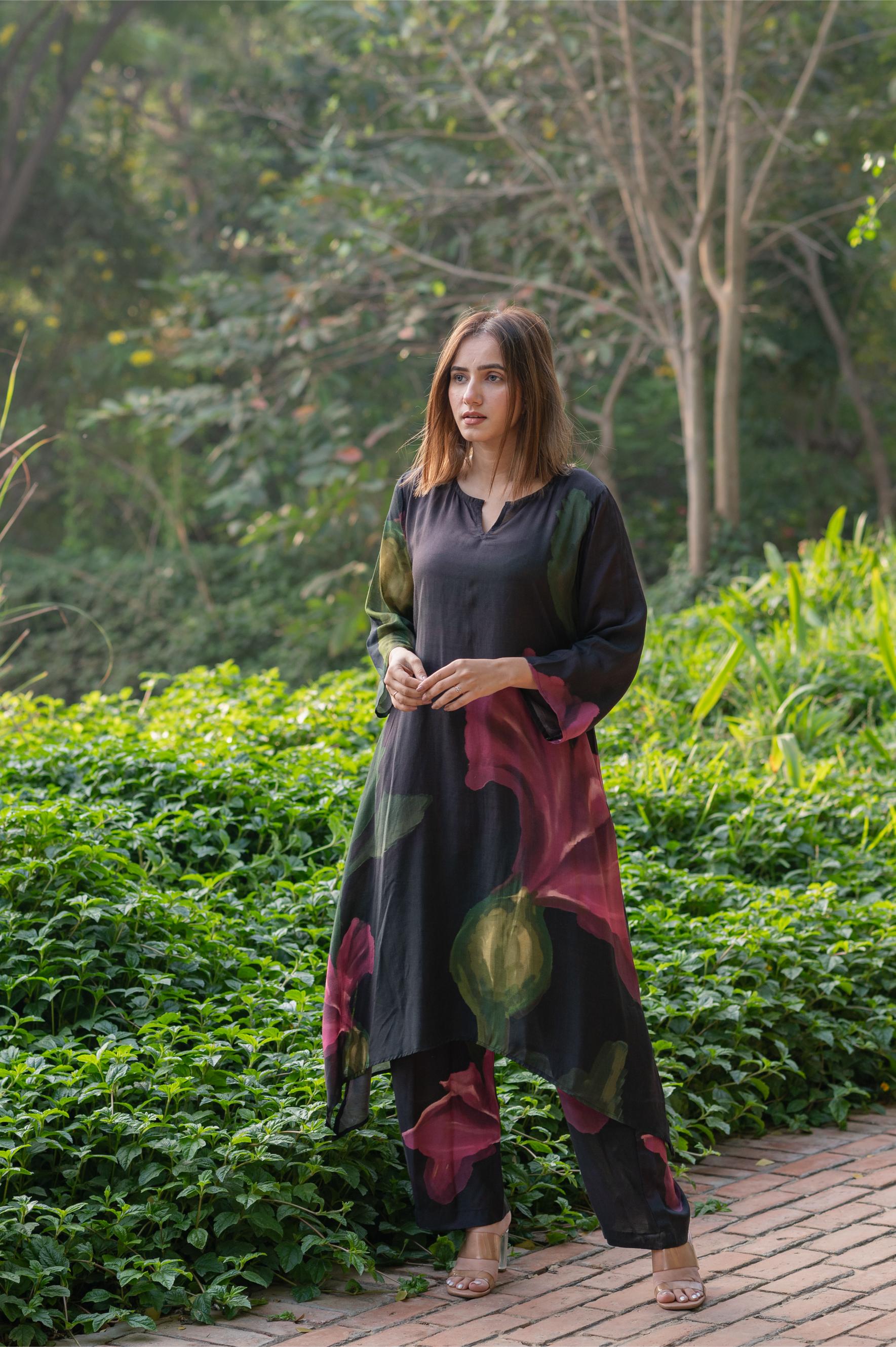 VINATGE KURTA SET - SET OF 2- ET