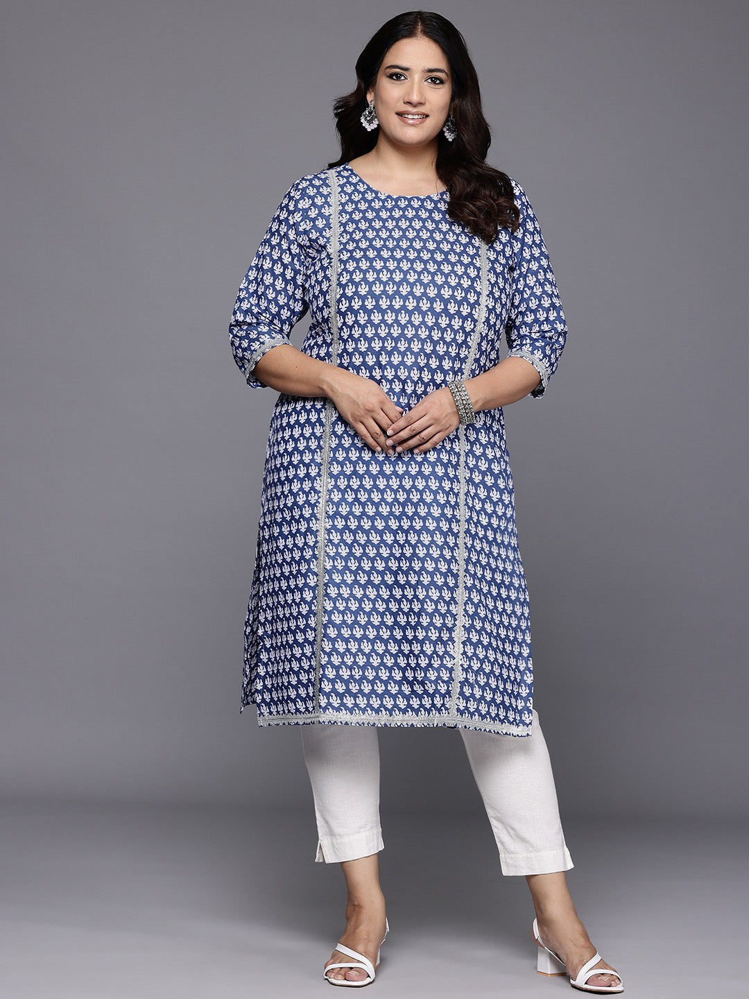 Plus Size Ethnic Motifs Printed Gotta Patti Pure Cotton Kurta