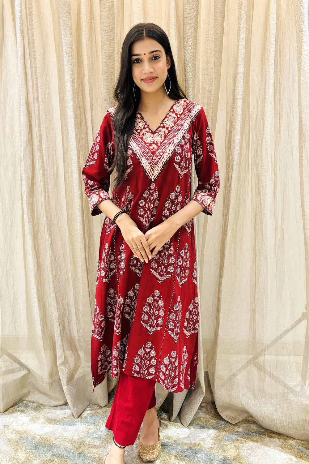 Red Bagh V neck Embroidered Kurta