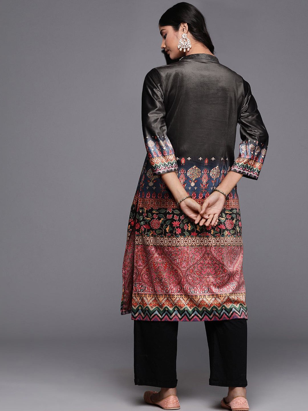 Women Ethnic Motifs Printed Gotta Patti Velvet Kurta